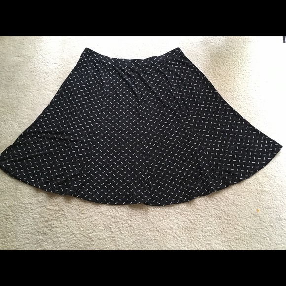 Liz Claiborne Romantic Classic comfy skirt stretch - Picture 4 of 10